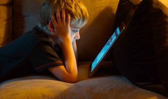 Screen Time for Kids: Guidelines for Healthy Balance